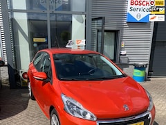 Peugeot 208 - 1.2 PureTech Blue Lion