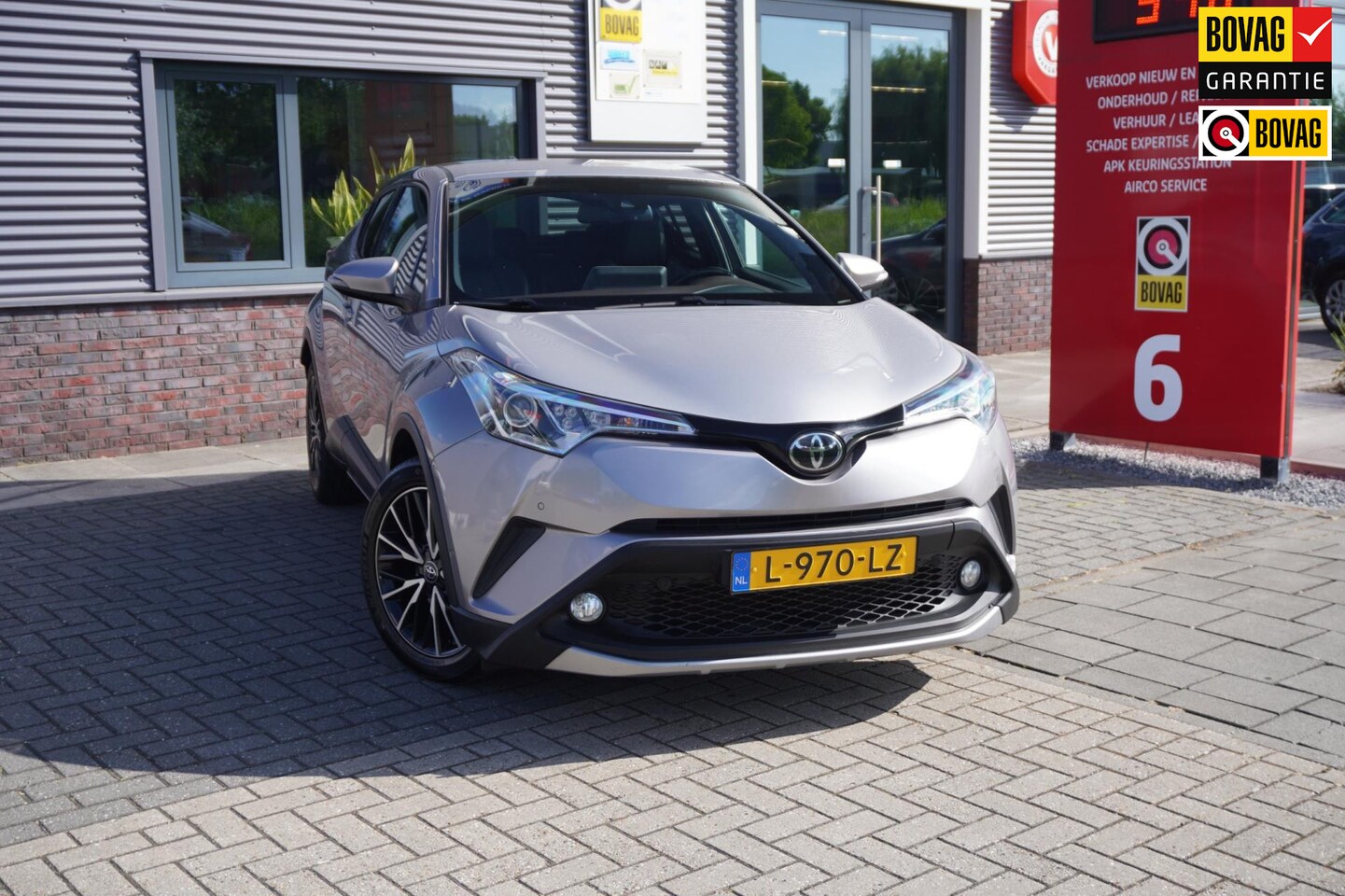Toyota C-HR - 1.2 Bi-Tone 1.2 Bi-Tone - AutoWereld.nl