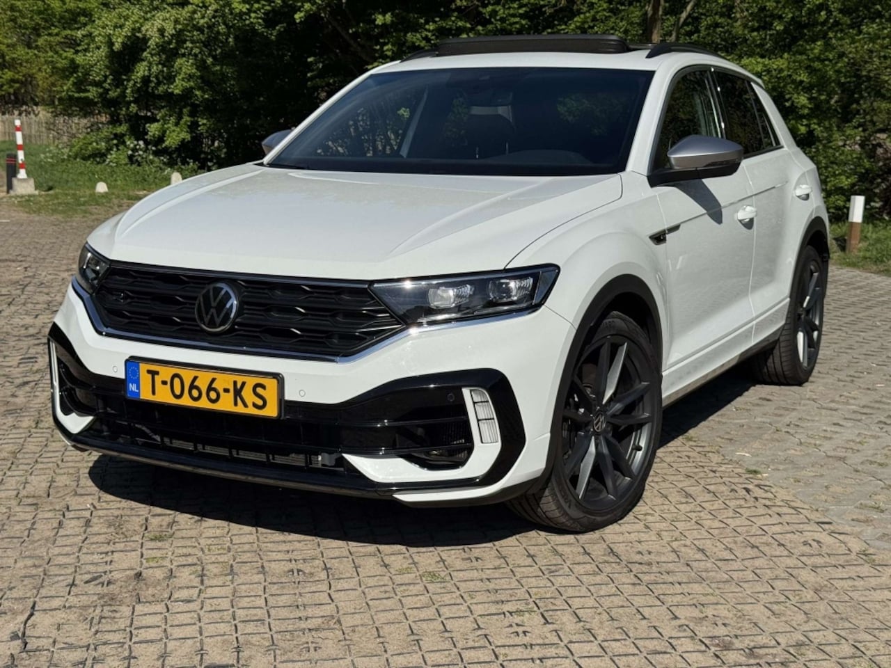 Volkswagen T-Roc - 2.0 TSI 4Motion R 2.0 TSI 4Motion R - AutoWereld.nl