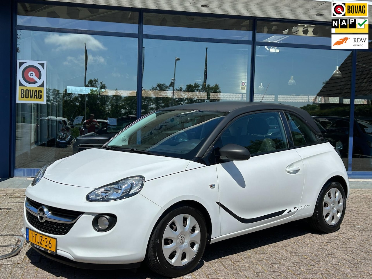 Opel ADAM - 1.2 Airco Elek.Pakket Bluetooth NAP NL-Auto Volledig Dealeronderhouden! - AutoWereld.nl
