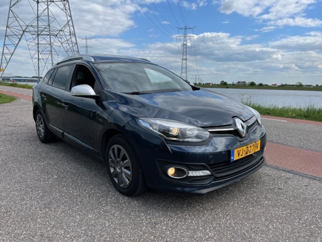 Renault Mégane - 1.5 DCI 2014 178.000 km Nap pas nwe remschijven/blokken - AutoWereld.nl