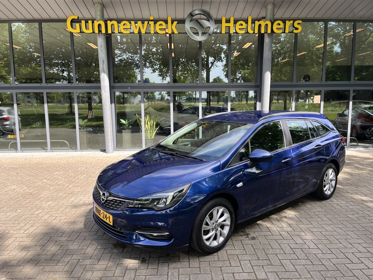 Opel Astra Sports Tourer - 1.2 Blitz Elegance | CRUISE CONTROL | LED | CARPLAY | STUUR/STOELVERW. | PDC - AutoWereld.nl