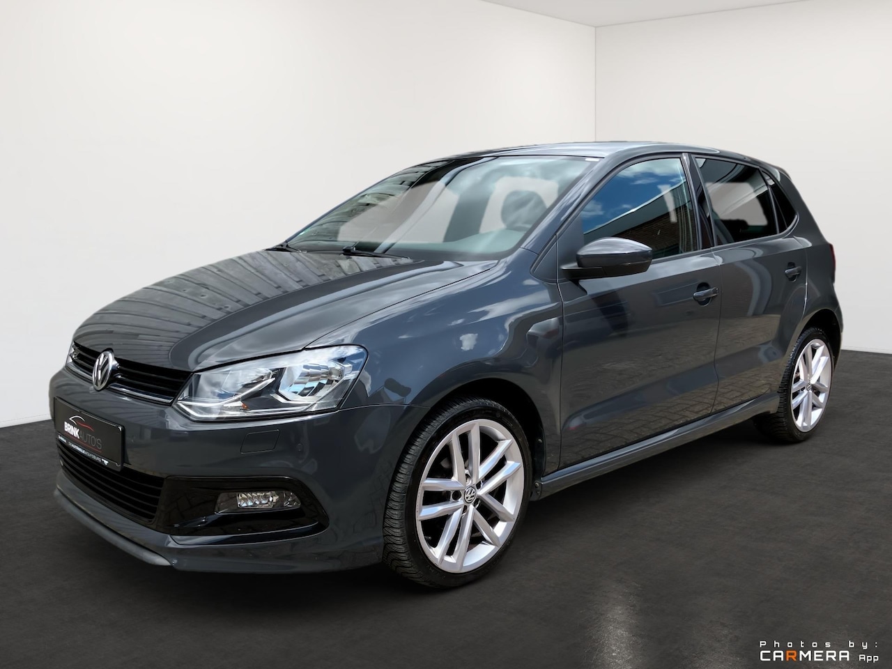 Volkswagen Polo - 1.2 TSI R-line Nardo grey pdc 18”Lmv clima - AutoWereld.nl