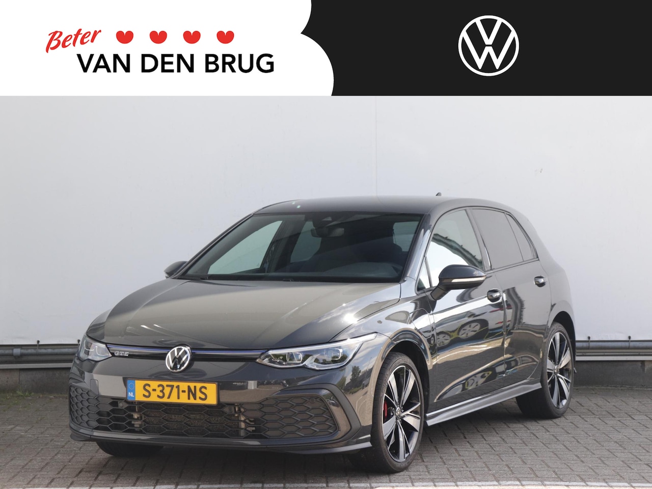 Volkswagen Golf - 1.4 eHybrid GTE Voorstoelen verwarmd | Trekhaak | Sensoren V&A | Verwarmd stuurwiel | - AutoWereld.nl