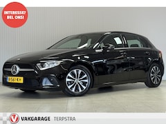 Mercedes-Benz A-klasse - 180 Business Solution/ Automaat/ 16''LMV/ Zwarte Hemel/ Camera/ Flippers/ Apple+Android/ V