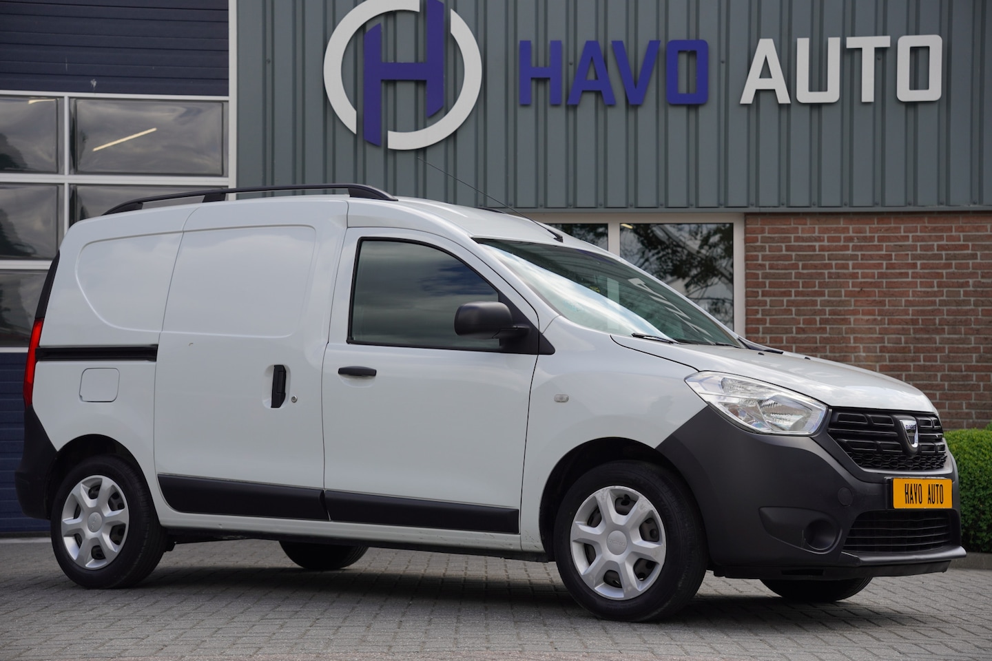 Dacia Dokker - 1.6 MPi 1.6 MPI, AIRCO, BTW-VRIJ / MARGE - AutoWereld.nl