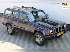 Jeep Cherokee - 4.0i Limited ijskoude airco NAP Youngtimer