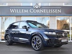 Volkswagen Touareg - 3.0 TSi eHybrid 4M R Pano Trekhaak Dynaudio Puglia Massage Zitklima