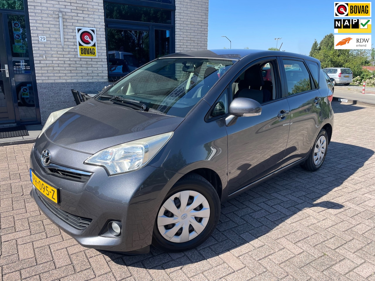 Toyota Verso S - 1.3 VVT-i Aspiration-camera-airco - AutoWereld.nl