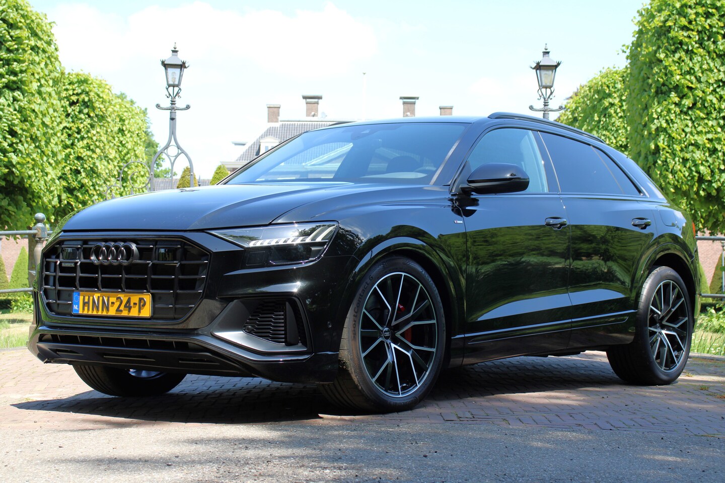 Audi Q8 - 60 TFSI e quattro Pro Line S Competition TREKHAAK ELEKTR | ELEKTR KELP | 22'' LMV | ADAPTI - AutoWereld.nl