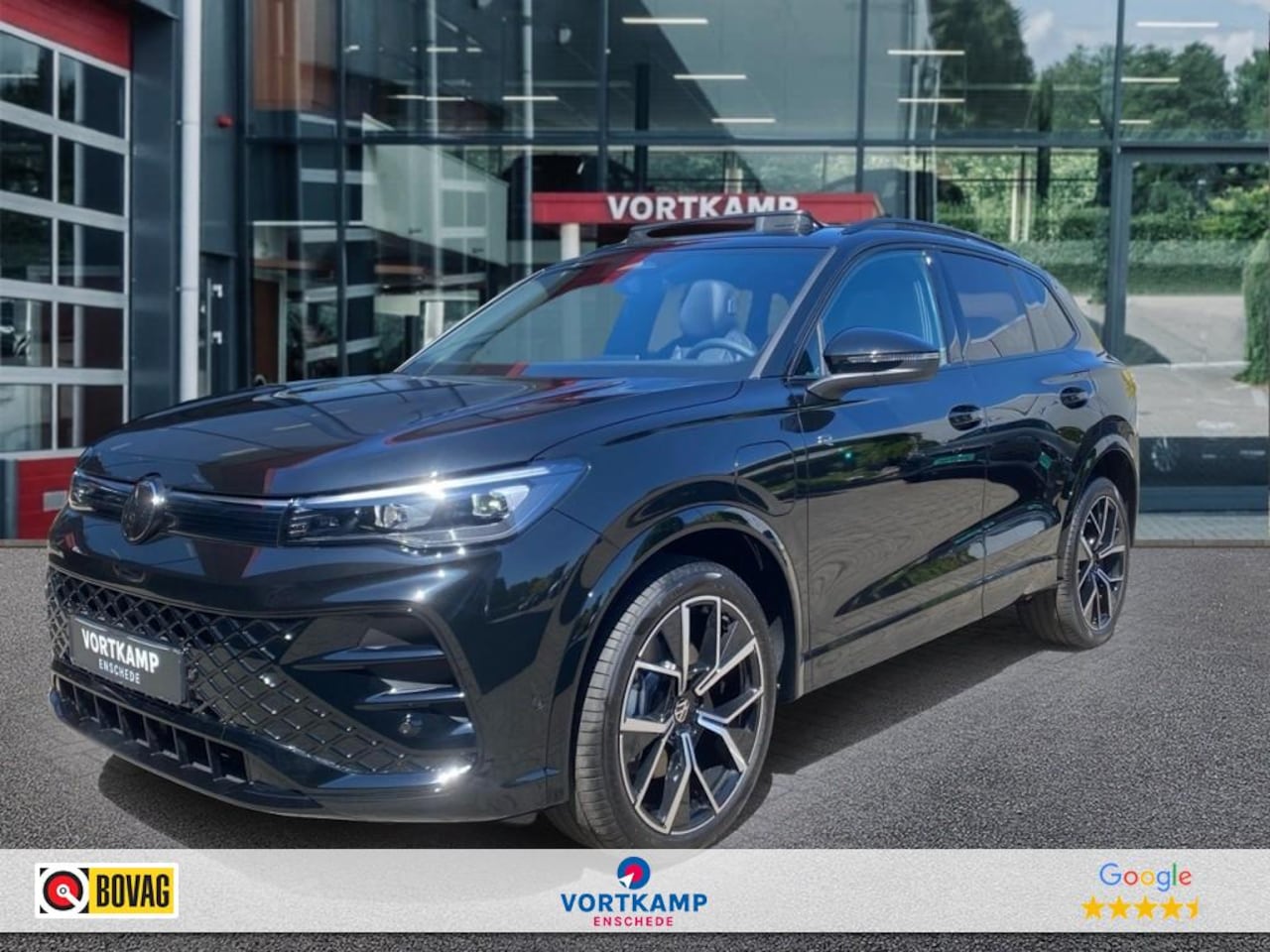 Volkswagen Tiguan - 1.5 TSI EHYBRID R-LINE PANO-DAK/TREKHAAK/LEDER/MEMORY/NAVI/ACC - AutoWereld.nl