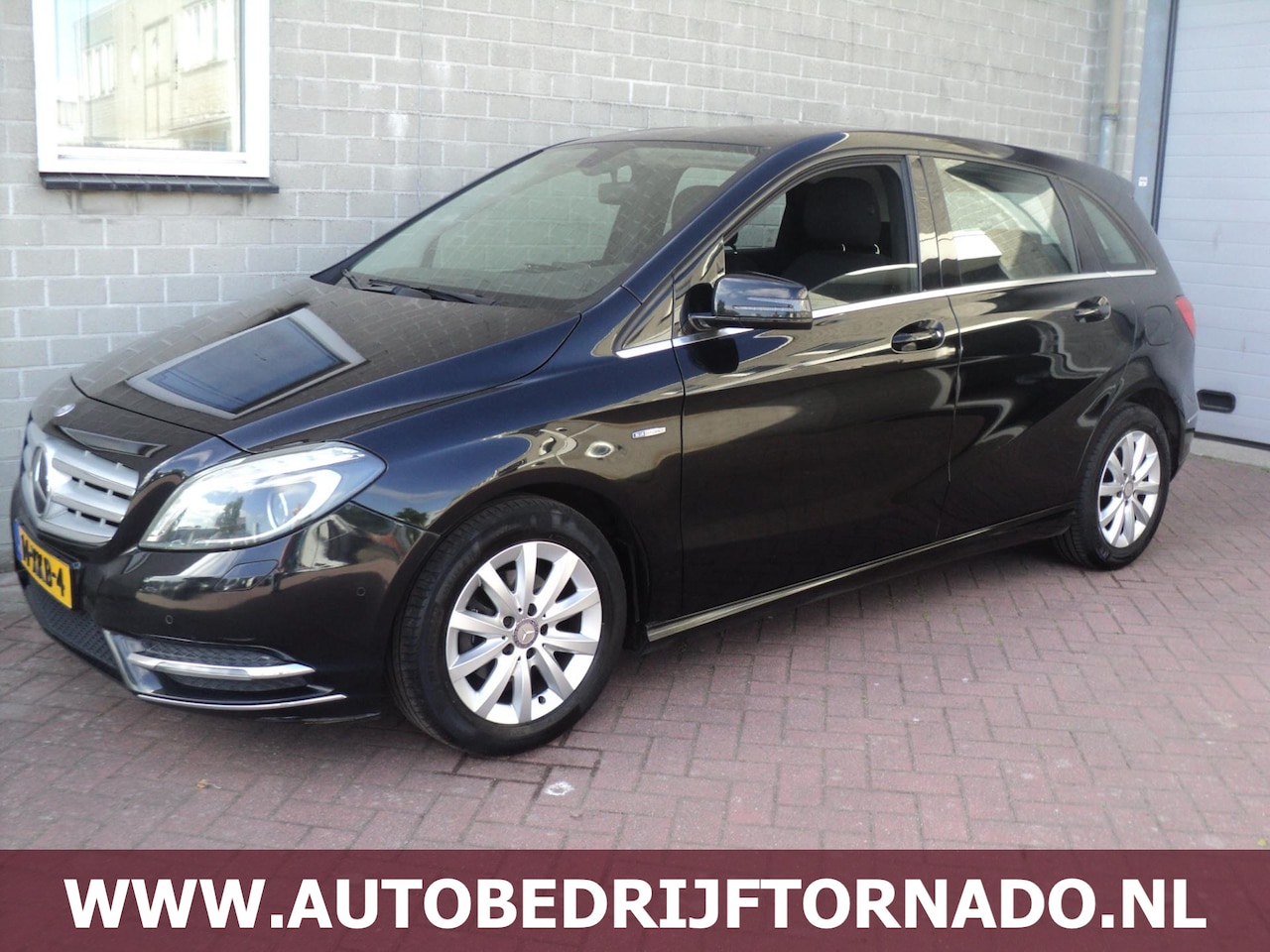 Mercedes-Benz B-klasse - 180Ambition automaat bj2012 - AutoWereld.nl