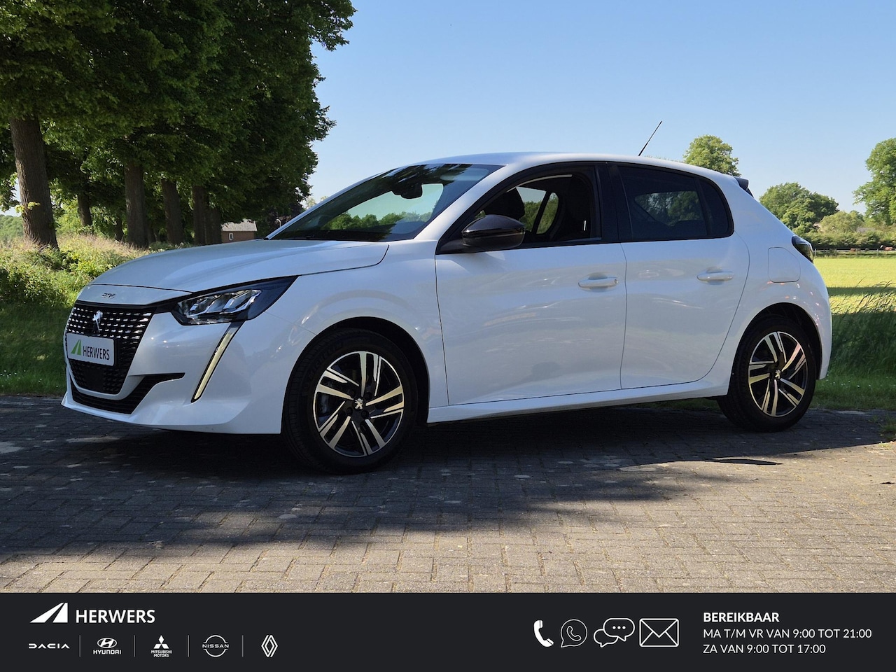 Peugeot 208 - 1.2 PureTech 100 Allure Handgeschakeld / Pack Drive Assist / Stoelverwarming voor / Adapti - AutoWereld.nl