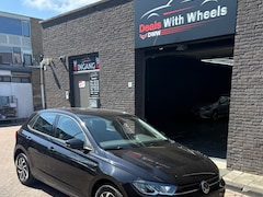 Volkswagen Polo - 1.0 TSI Life Business