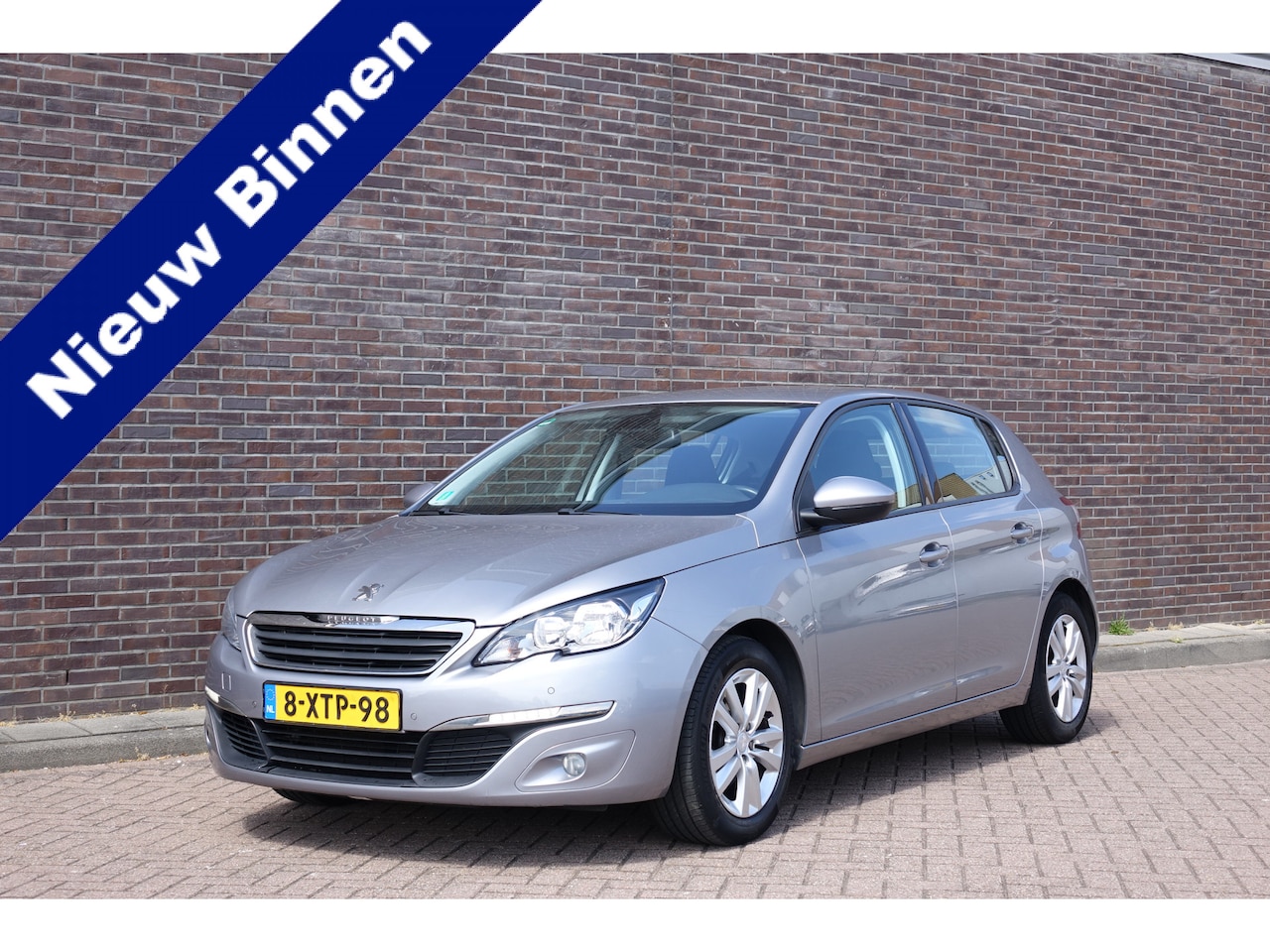 Peugeot 308 - 1.2 PureTech Active 1.2 PureTech Active, navigatie, cruisecontrole, PDC, prachtige auto - AutoWereld.nl