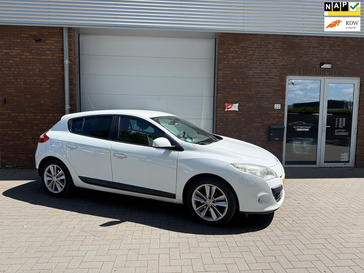 Renault Mégane - 1.6 Celsium|AIRCO|NIEUWE APK|NAVI - AutoWereld.nl