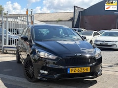 Ford Focus - 1.0 ST-Line| NWE D-Riem | 18” LMV | Navigatie | Cruise control |