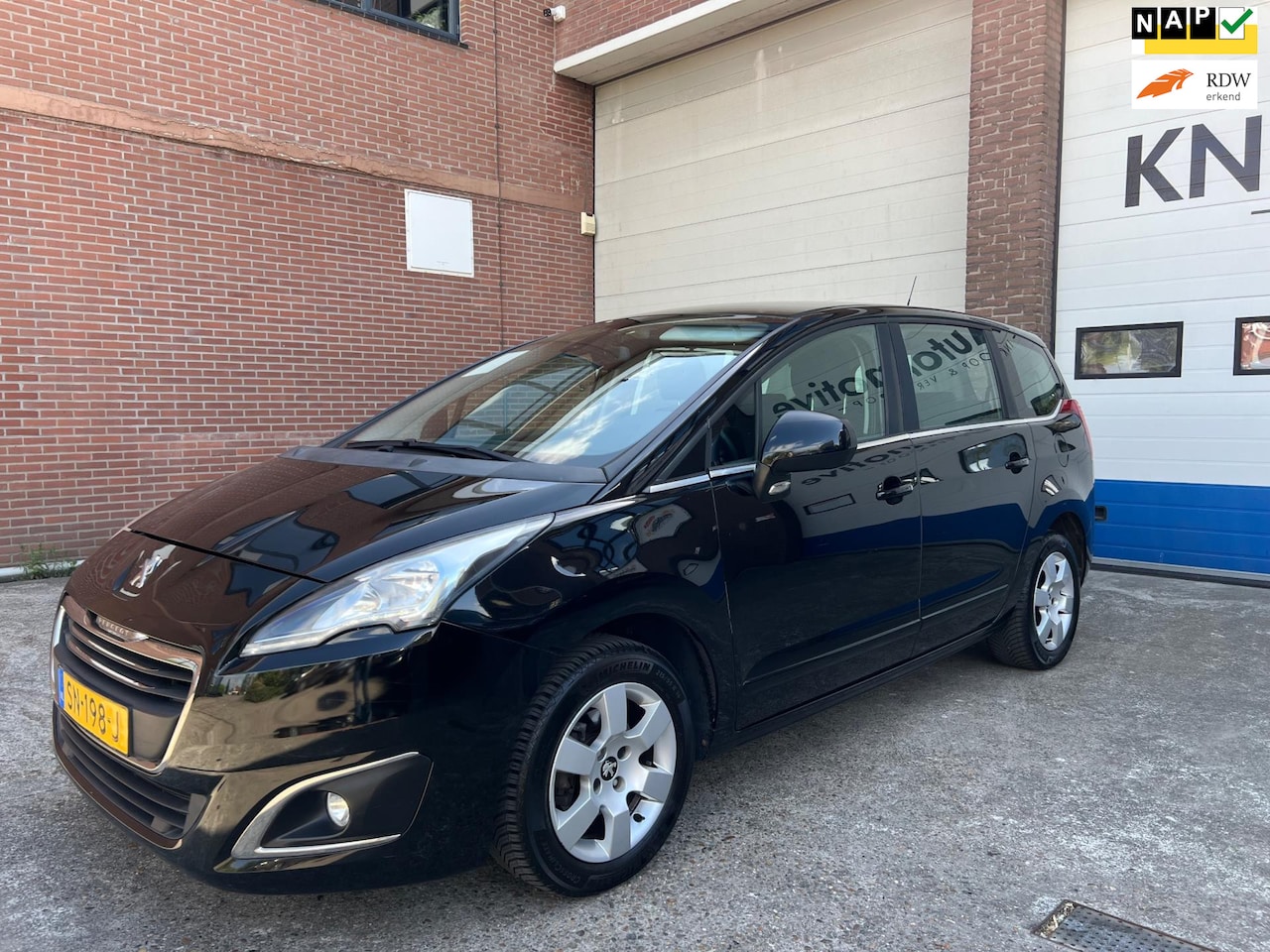 Peugeot 5008 - 1.6 HDi Active 7p. DEALER ONDERHOUDEN 1E EIGENAAR - AutoWereld.nl