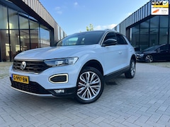 Volkswagen T-Roc - 1.5 TSI Sport Clima DSG Trekhaak 1e Eig NL Auto NAP