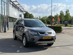 Mitsubishi Outlander - 2.4 Inspire Special Edition (bj 2010) Airco/Lmv/Nieuwe APK