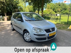 Volkswagen Polo - 1.2 Trendline | APK |ZUINIG|3 Cilinder|NW MODEL |