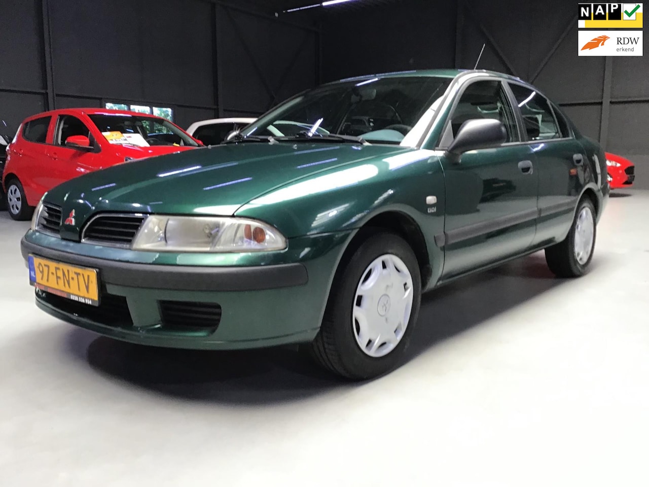 Mitsubishi Carisma - 1.8 GDI Comfort I Automaat I Airco I New Apk 5-2026 I Trekhaak I Elec Ramen I Centr. deurv - AutoWereld.nl