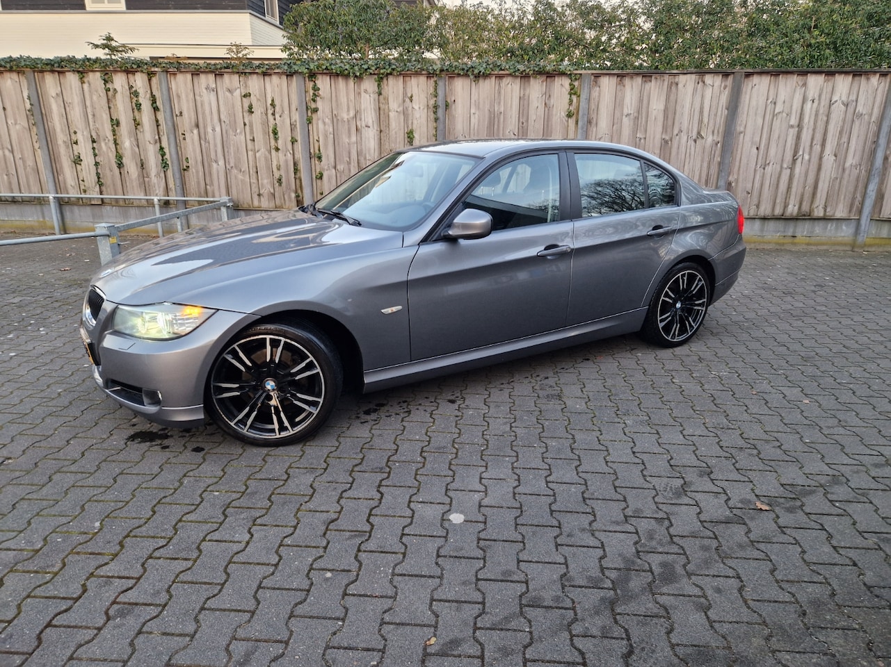 BMW 3-serie - 318i Business Line - AutoWereld.nl