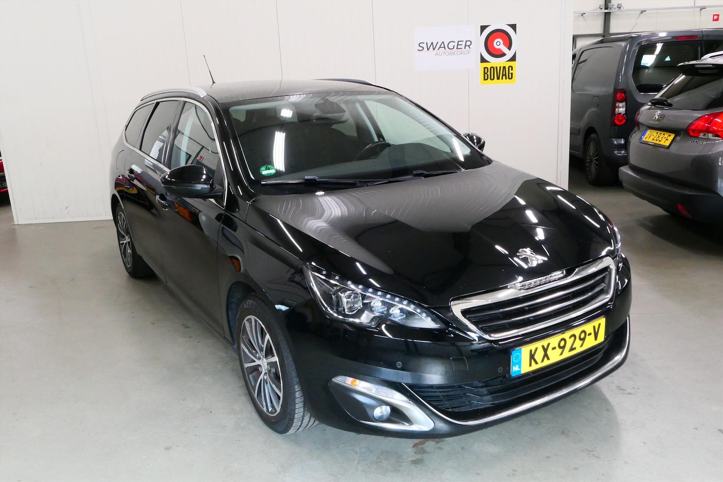 Peugeot 308 SW - 1.2 PureTech Allure 1.2 PureTech 130pk Allure (Goed onderhouden&Trekhaak) - AutoWereld.nl