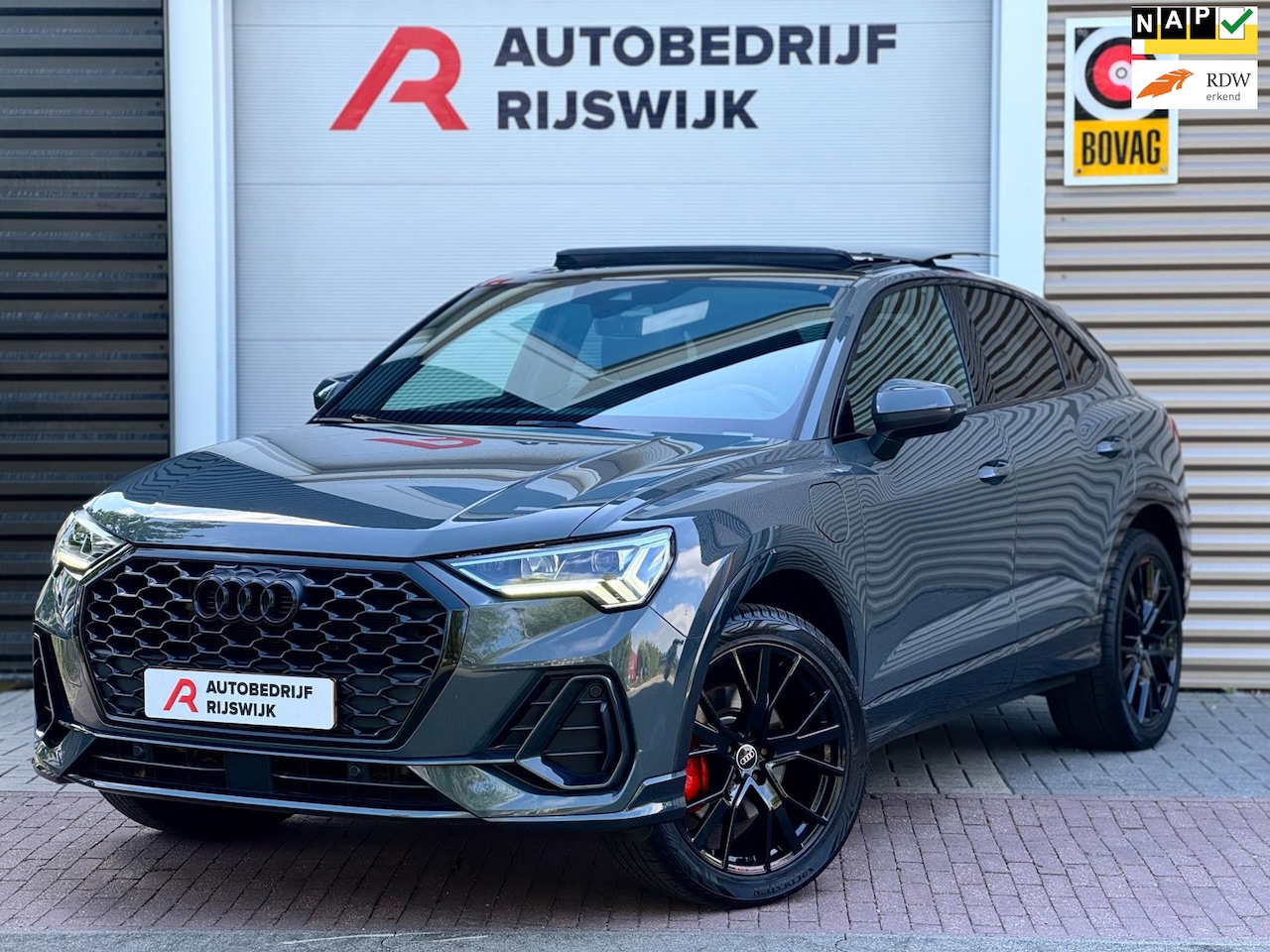Audi Q3 Sportback - 45 TFSI e S Pano/Memory/Keyless/Trekhaak - AutoWereld.nl