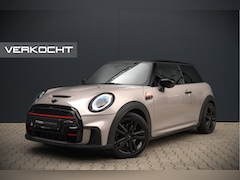 MINI Cooper S - 2.0 John Cooper Works | Navigatie | Cruise Control | Apple Carplay | Stoelverwarming | Key