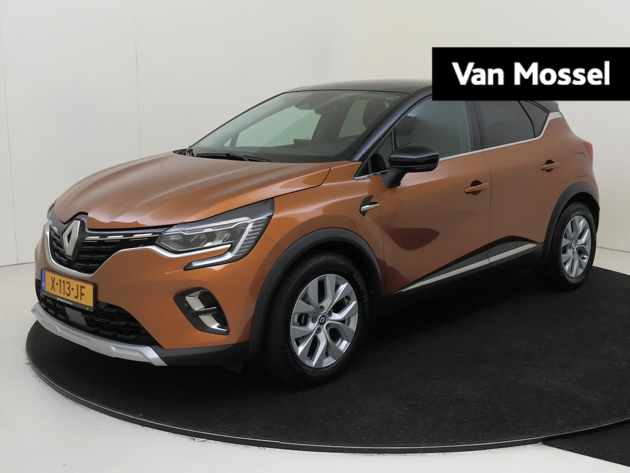 Renault Captur - 1.6 E-Tech Plug-in Hybrid 160 PK Intens Navigatie | Climate Control | Cruise Control | Par - AutoWereld.nl