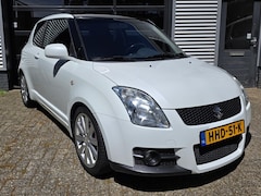 Suzuki Swift - 1.6 Sport *125PK-KEYLESSGO-NAVI