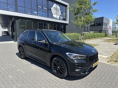 BMW X1 - xDrive25e Executive Sportline, M stuurwiel, Keyless, Camera