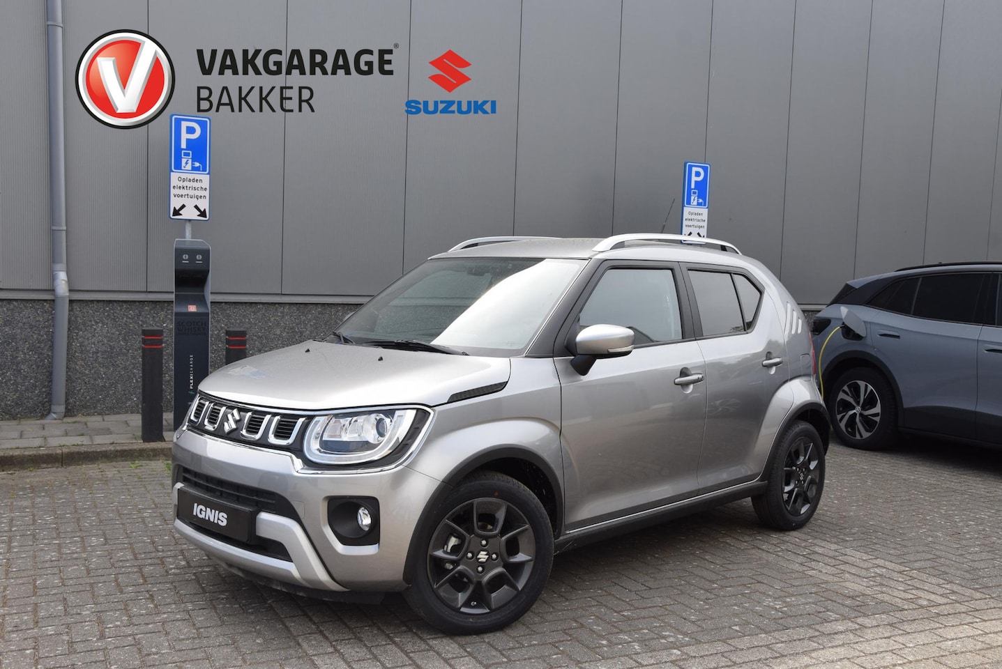 Suzuki Ignis - 1.2 Smart Hybrid Select | Slechts 1.600 KM!! | (Bijna) nieuw | Trekhaak | - AutoWereld.nl