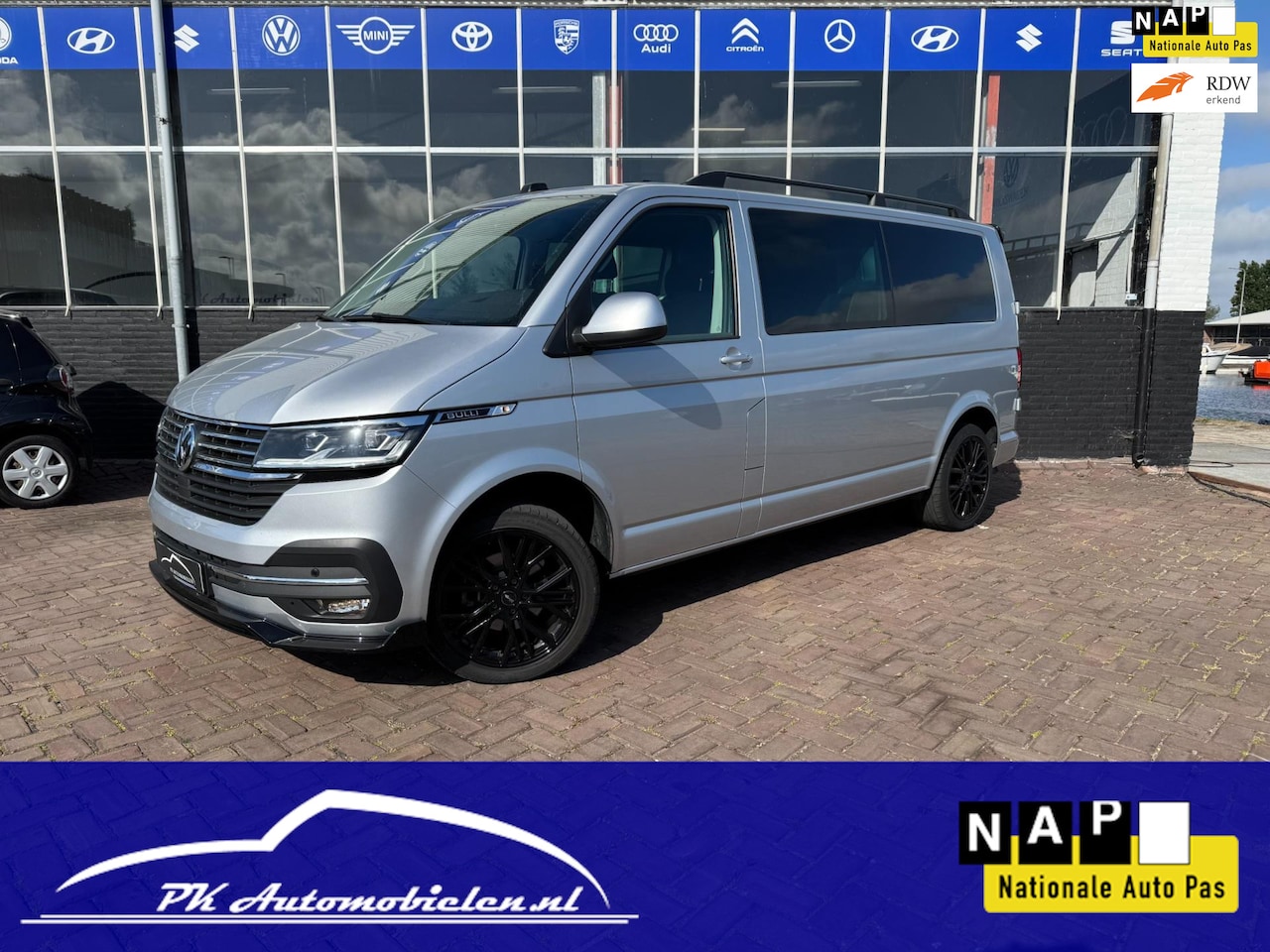 Volkswagen Transporter - 2.0 TDI L2H1 30 DC Bulli **CAMERA + CRUISE + CARPLAY** - AutoWereld.nl