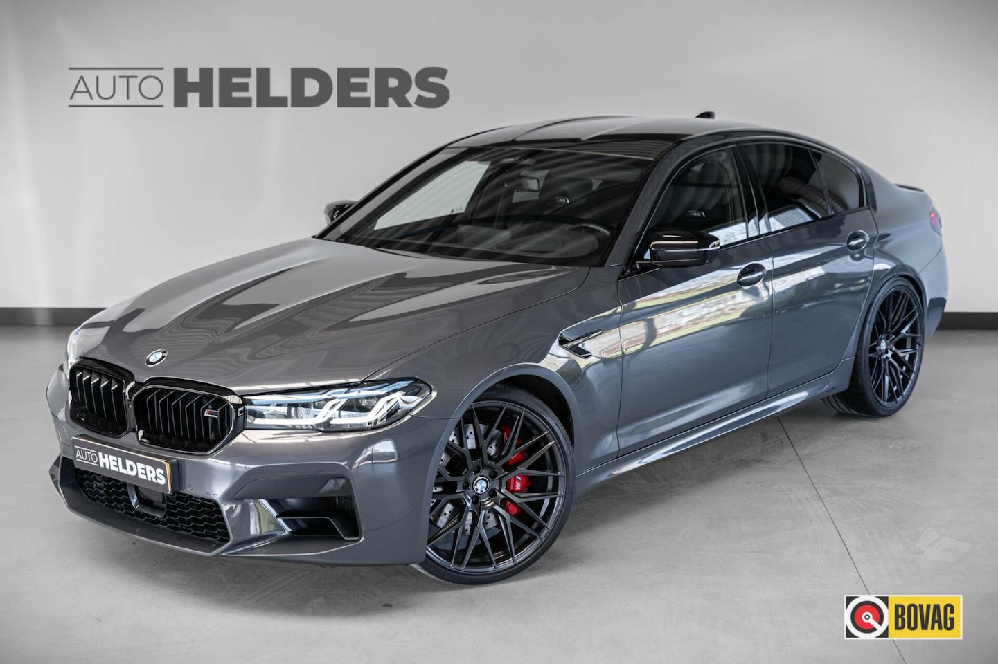 BMW M5 - 5-serie Competition 627 PK Carbon Dak Vossen 22' - AutoWereld.nl