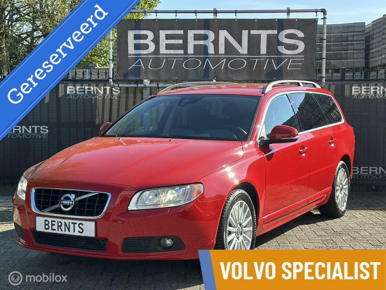 Volvo V70 - T5 Momentum|5 Cilinder|Trekhaak|Stoelverwarming|Bluetooth - AutoWereld.nl