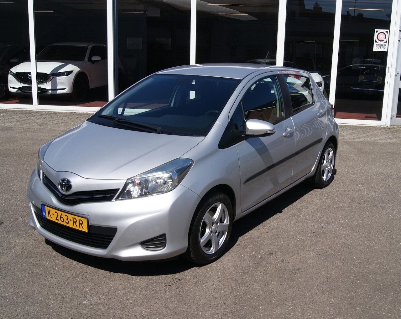 Toyota Yaris - 1.3 VVT-i Aspiration Airco,Camera,RIJKLAARPRIJS! - AutoWereld.nl