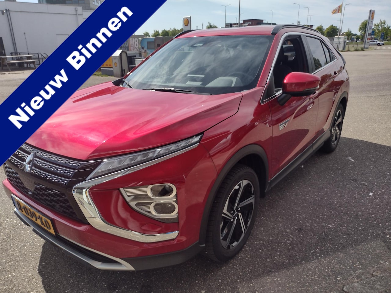 Mitsubishi Eclipse Cross - 2.4 PHEV Intense+ Staat in Hardenberg - AutoWereld.nl