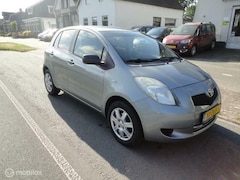 Toyota Yaris - 1.0 VVTi Terra NWE APK