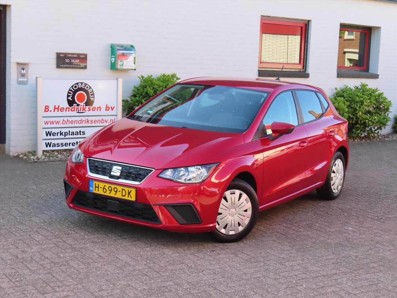 Seat Ibiza - 1.0 EcoTSI 95pk Style Business Intense/ Camera achter/ Parkeersensoren/ Apple Carplay/ Nav - AutoWereld.nl