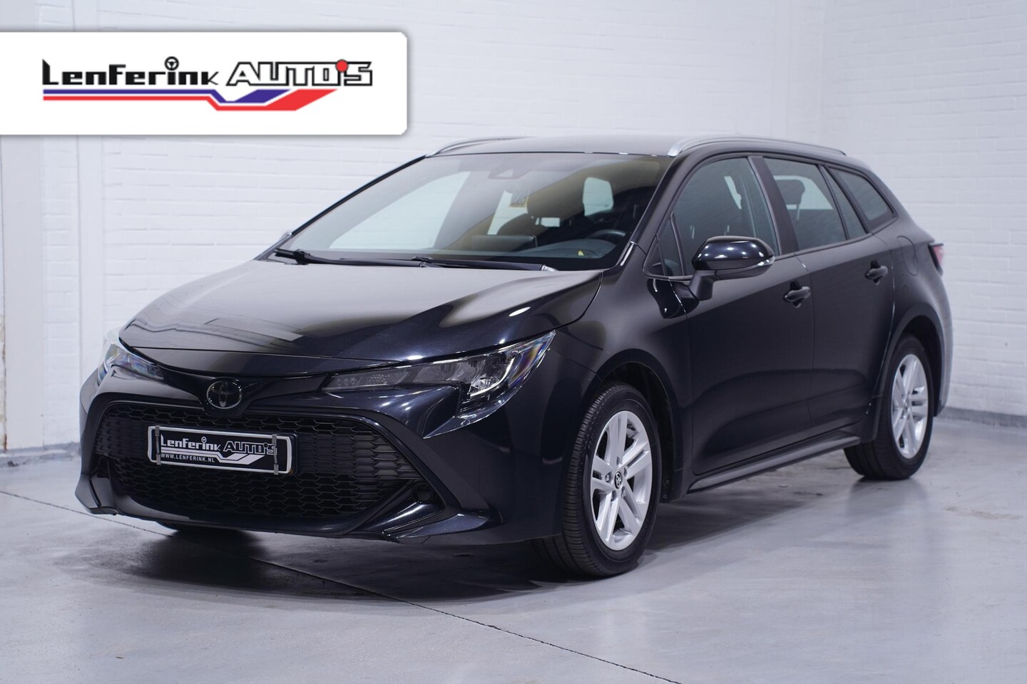 Toyota Corolla Touring Sports - 1.2 Turbo Active navi cruise controle camera lmv bleutooth rijbaan assist led verlichting - AutoWereld.nl