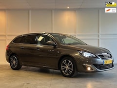 Peugeot 308 SW - 1.2 PureTech / 2015 / Navi / Pano / Cruise