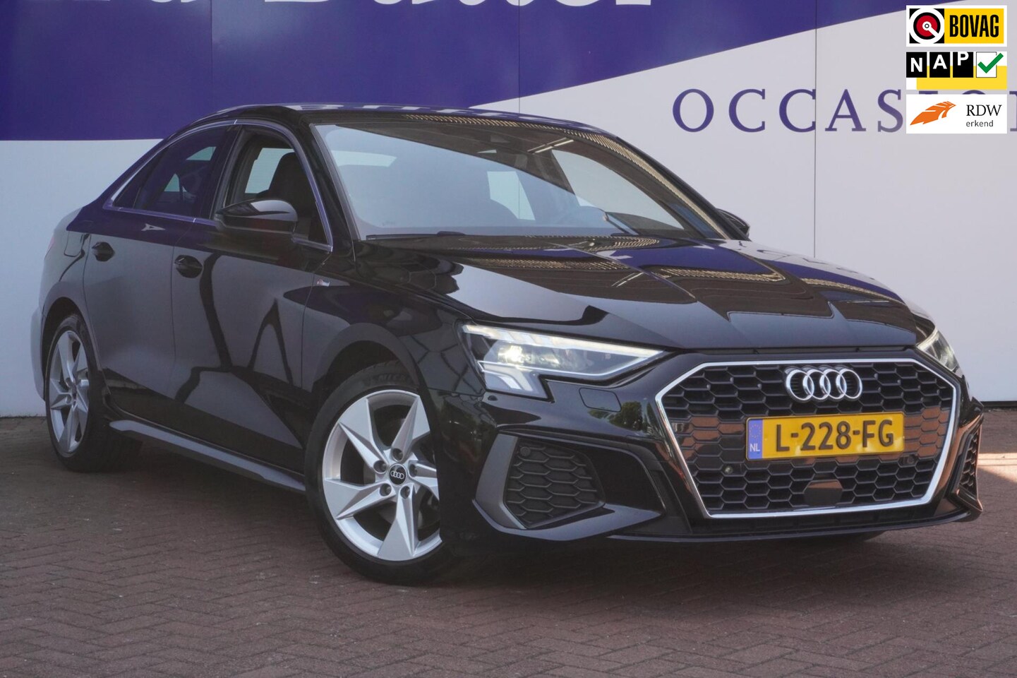 Audi A3 Limousine - 35 TFSI 3X S edition+vitrual+leder=led+navigatie+17"lmv = TOP AANBIEDING !! - AutoWereld.nl