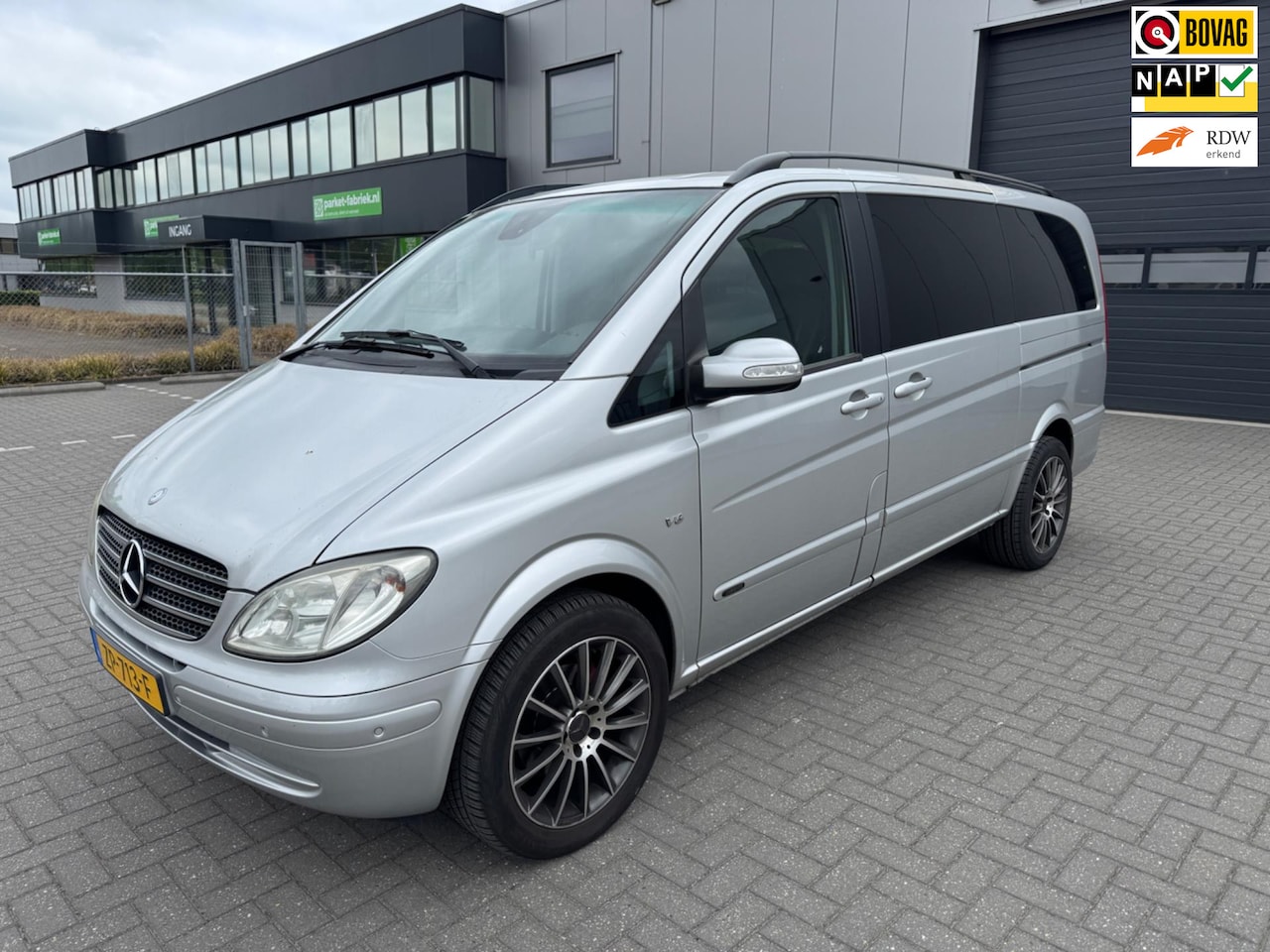 Mercedes-Benz Viano - 3.0 CDI X-clusive Lang 8 Stoelen Automaat - AutoWereld.nl