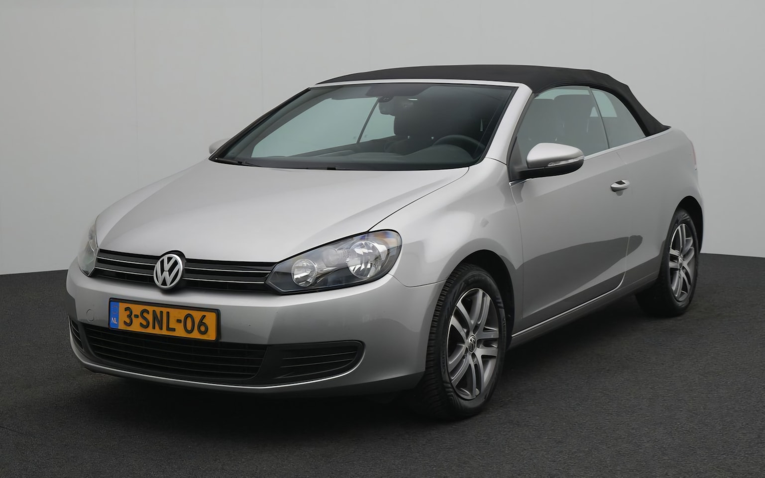 Volkswagen Golf Cabriolet - 1.6 TDI Bluemotion Cabrio Goed Onderhouden - AutoWereld.nl