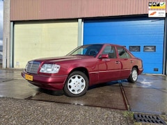 Mercedes-Benz E-klasse - 200 Elegance 190DKM NAP Origineel NL-Auto 1995