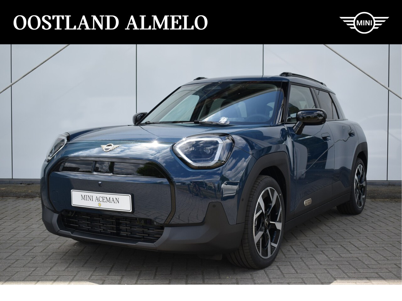 MINI Aceman - E / Classic / Pakket L / 18 inch Slide Spoke 2-tone - AutoWereld.nl