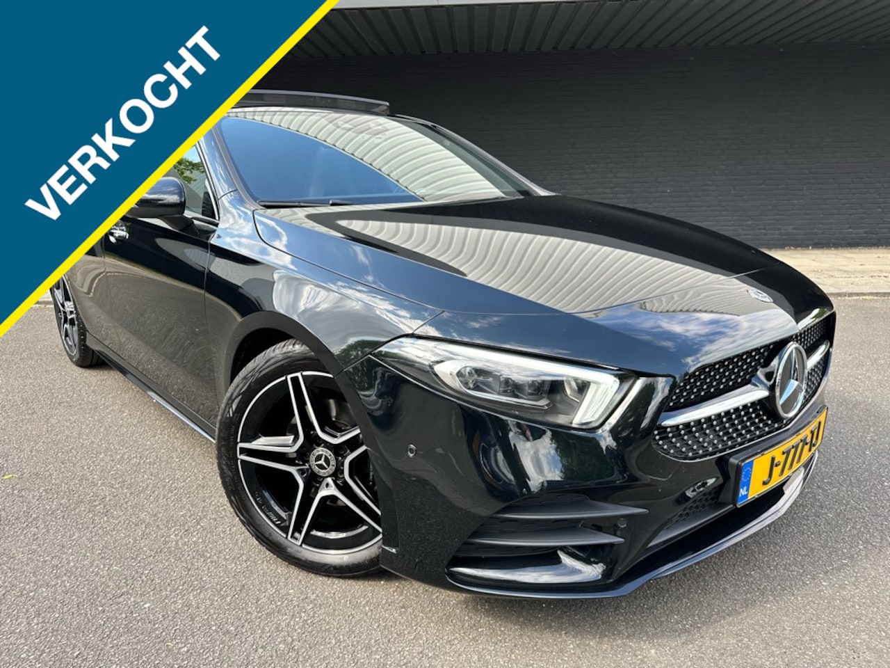 Mercedes-Benz A-klasse - 180 Business Solution AMG // Ambiance verlichting // pano - AutoWereld.nl