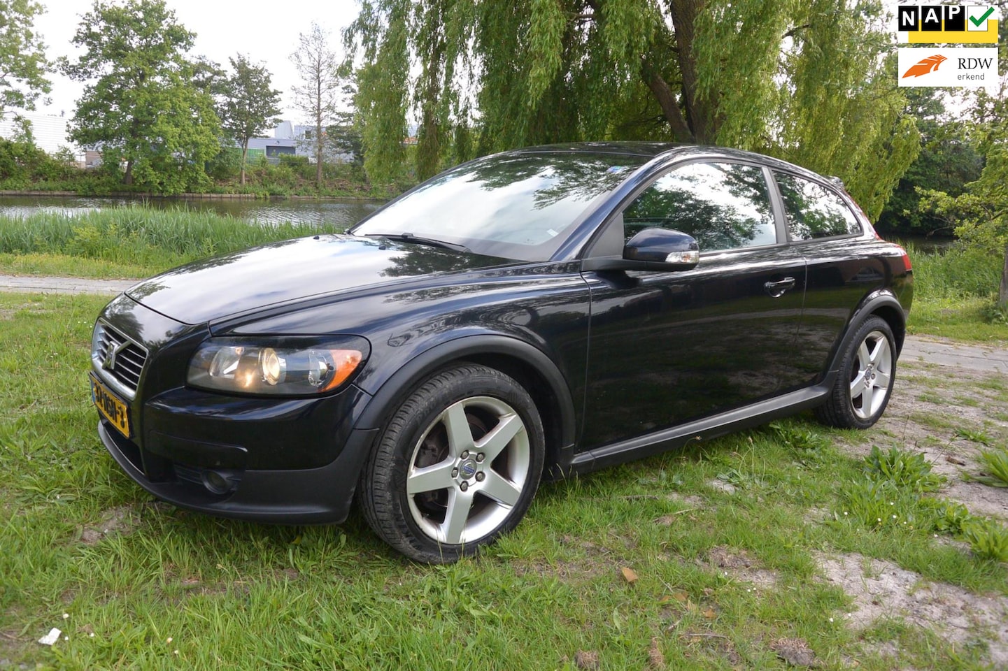 Volvo C30 - 1.8 Sport*airco*cruise*trekhaak*pdc - AutoWereld.nl